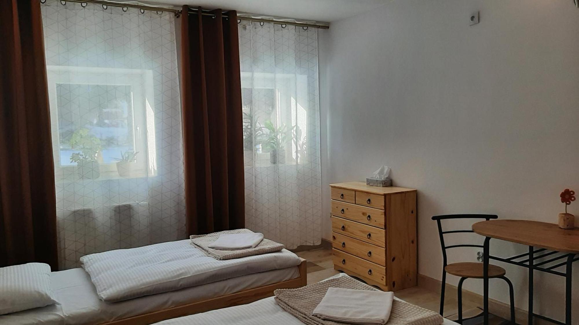 Noclegi U Przewodnikow - Zwiedzaczek ลูบาฟกา ห้อง รูปภาพ
